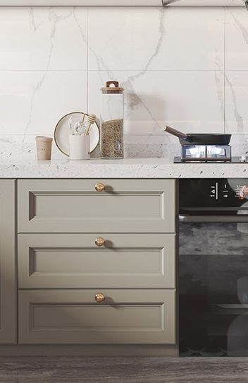 Shaker Olive: Dreistufige Rahmenfräsung, Olivgrün matt.